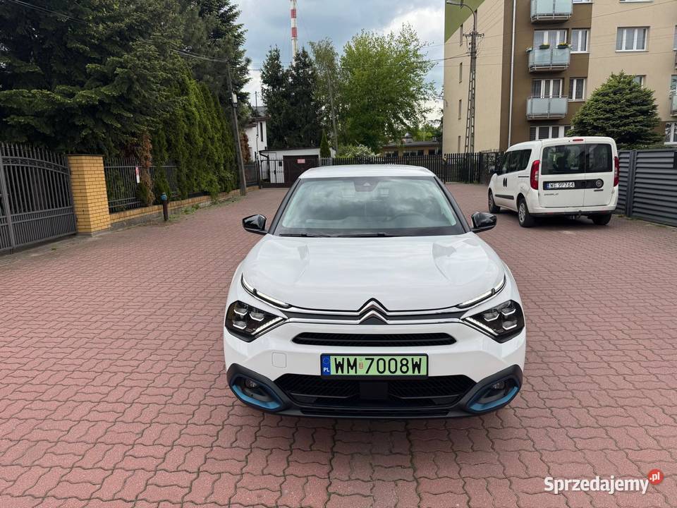 Citron C4 eC4 EV136 50kWh Feel Swiss Edition
