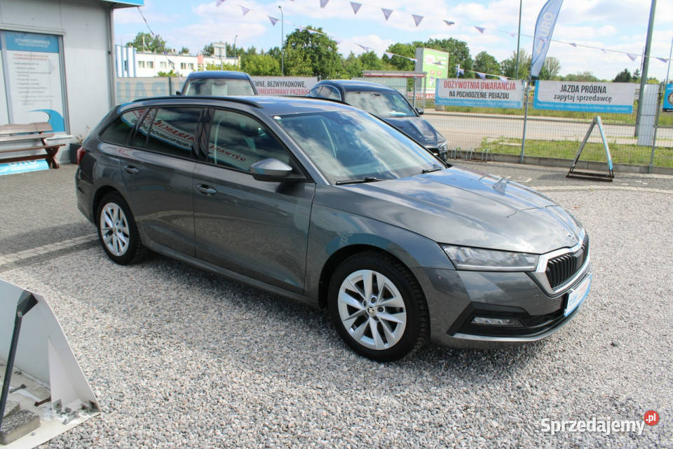 koda Octavia AMBITION Fvat LED Salon Polska centralny zamek Octavia Warszawa