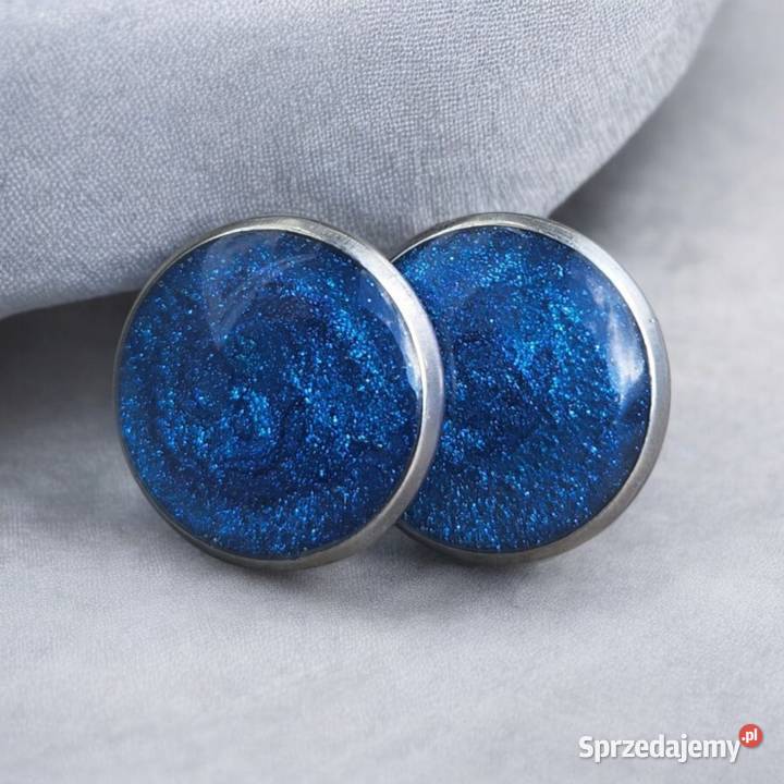 Połyskujące niebieskie kolczyki galaxy w Sanok
