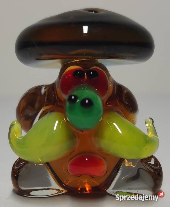 Szklany chłop wąsacz w berecie ze szkła kolorowy