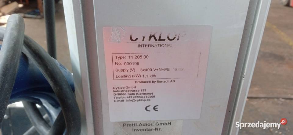 Półautomatyczna owijarka do palet CYKLOP Łódź