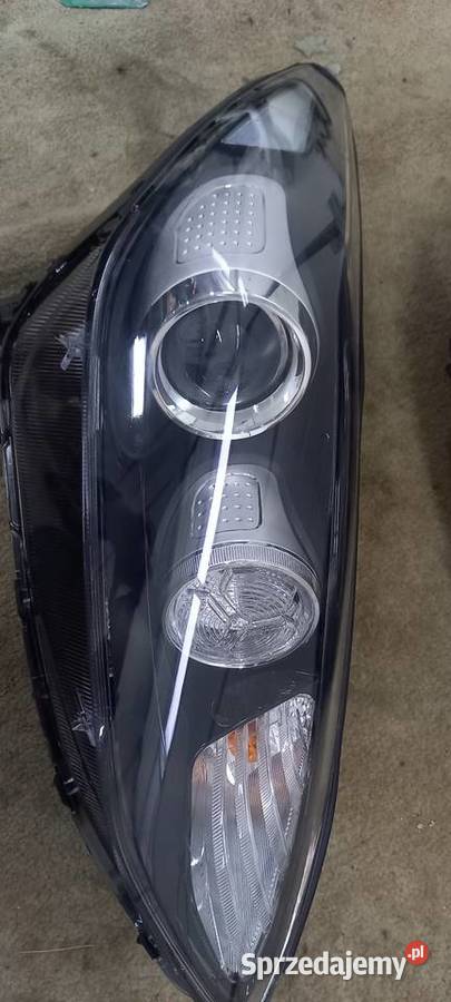 Kia sportage 2019 lampy przód L i P sprzedam