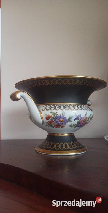 Amfora Patera na stopie R W Bavaria Gdańsk