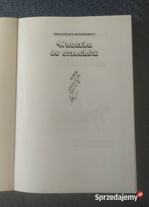 WNUCZKA DO ORZECHÓW Małgorzata Musierowicz