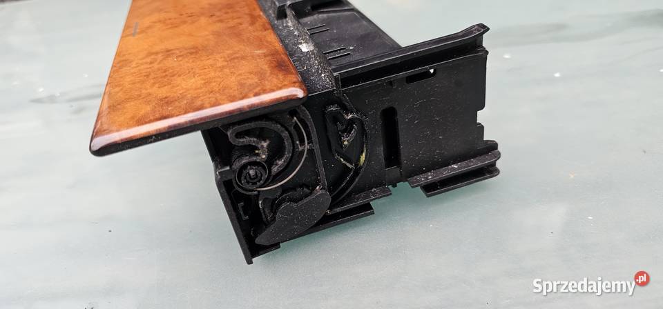 Schowek pod radio mercedes w210 elegance lift Pozostałe Zbąszyń