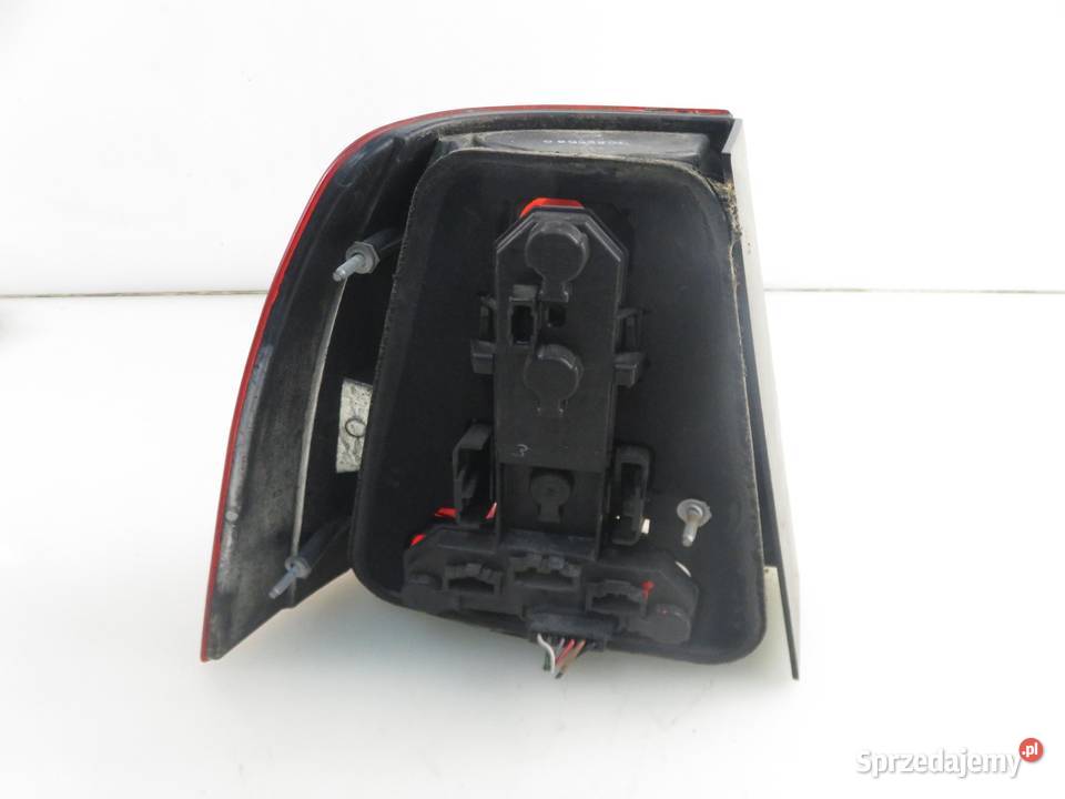 LAMPA PRAWA TYLNA VW BORA sprzedam