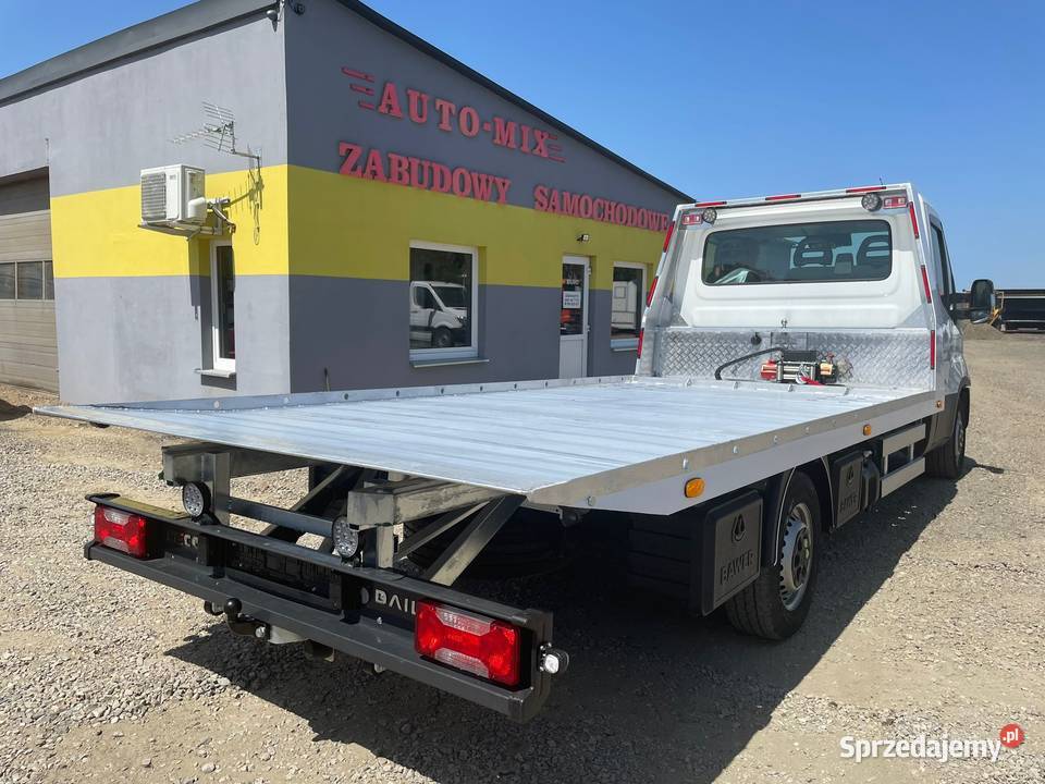 MERCEDES IVECO auto laweta DMC 35T nowy najazd Strachosław