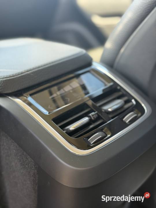 Volvo XC90 AWD Momentum 20 Benzyna 2016 7 Osób Łomża