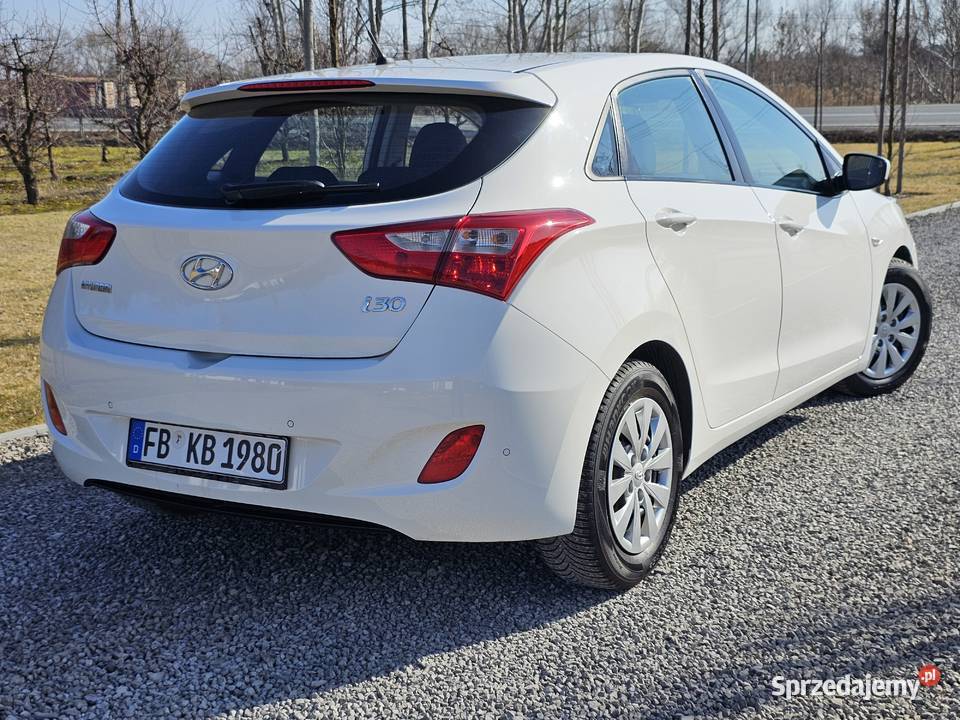 Hyundai i30 2014 idealny stan 1600cm3