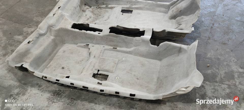 DYWAN WYKŁADZINA AUDI A1 5DRZWI 8X4863367K EU7 osobowe Przystajń sprzedam