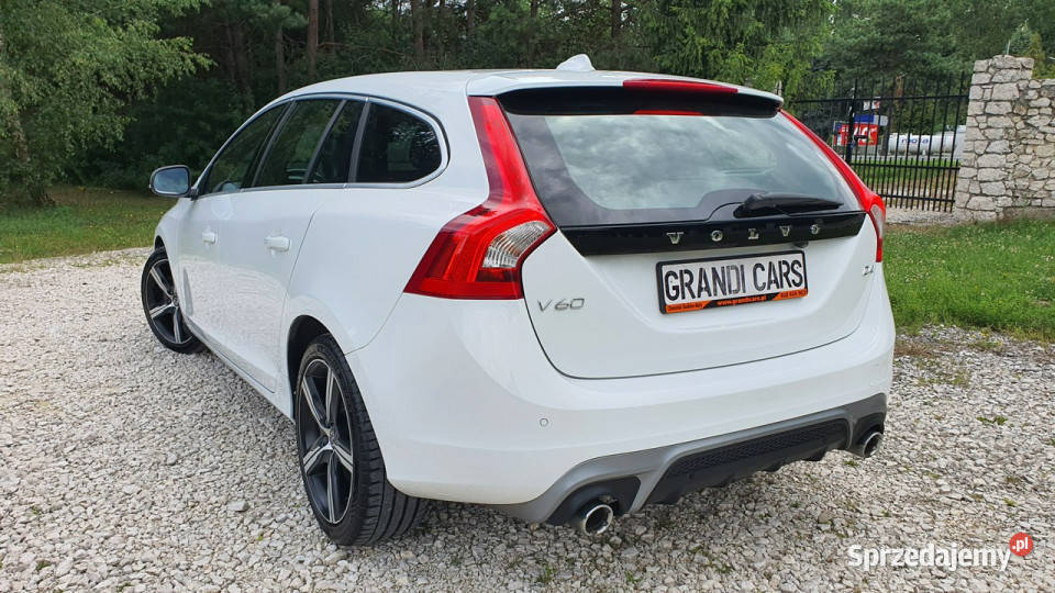 Volvo V60 20 D4 190 rDesign Automat NAVI BiXenon nieuszkodzony V60 Chmielnik