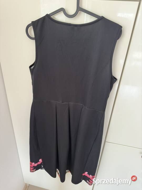 Piekna sukienka z kwiatami Body Flirt M czarny Spódnice i sukienki pomorskie Gdańsk