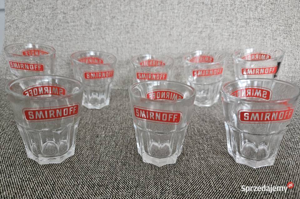 Kieliszki smirnoff 8 sztuk Kieliszki i pucharki Kraków sprzedam