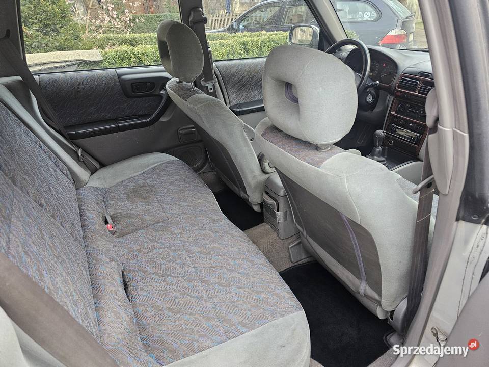 Subaru Forester SF 20 125 LPG hak długie opłaty elektryczne lusterka