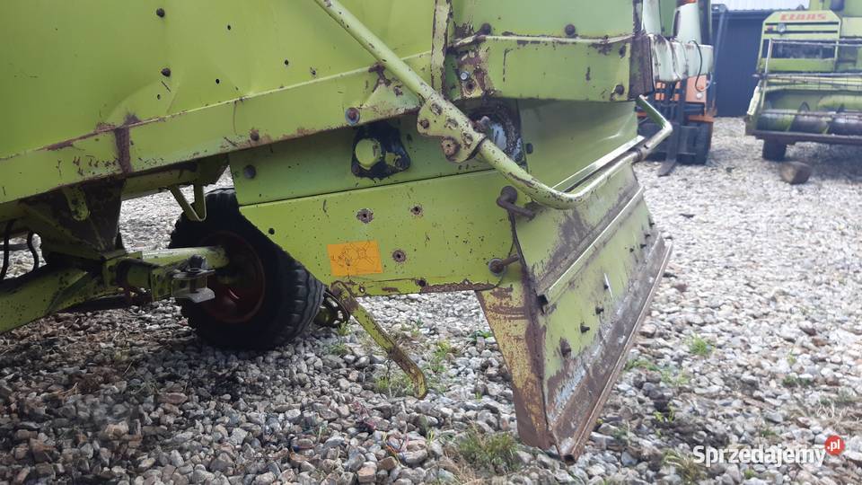 Sieczkarnia do kombajnu zbożowego Dominator Ostrowiec Świętokrzyski