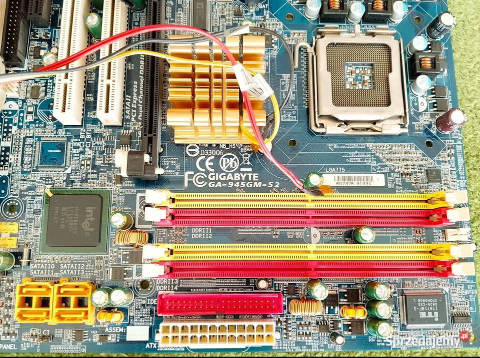 Płyta główna Gigabyte z procesorem Intel Celeron Katowice