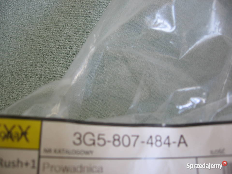 3G5807484A VW Passat B8 Ślizg zderzaka prawy tył Warszawa