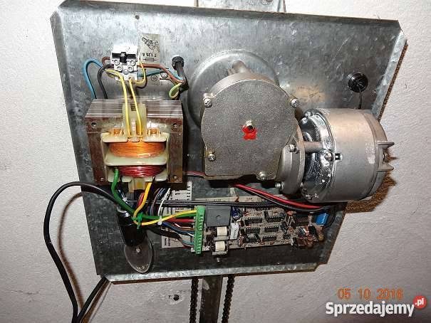 Napęd do bramy garażowej Einhell 2 piloty sprzedam