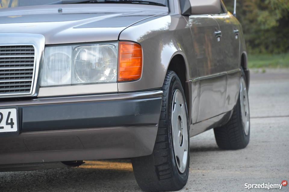 MERCEDES 124 175 PIĘKNY ŚRODEK 2000cm3 Łódź