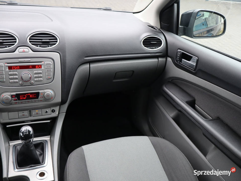 Ford Focus 18 TDCi światła przeciwmgielne Katowice