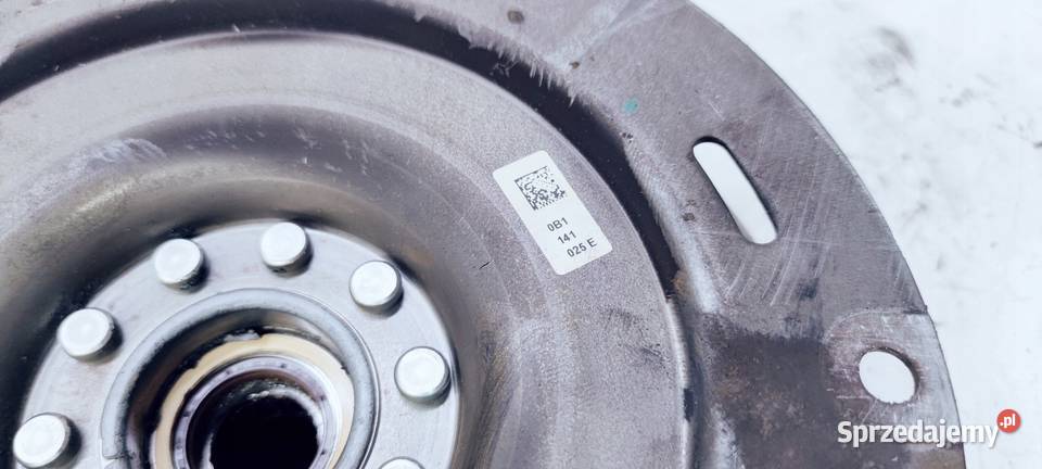 SPRZĘGŁO KOŁO DWUMAS AUDI A4 A5 18TFSI Sprzęgła i elementy Przystajń