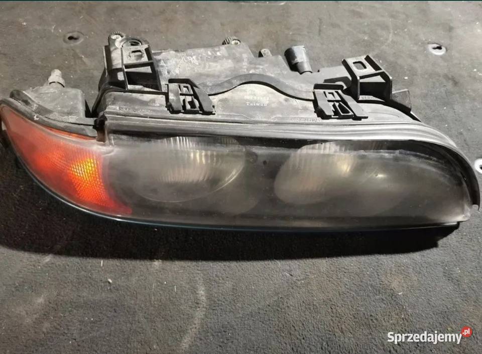 Lampa prawy przód BMW E39 Lampy przednie Żory
