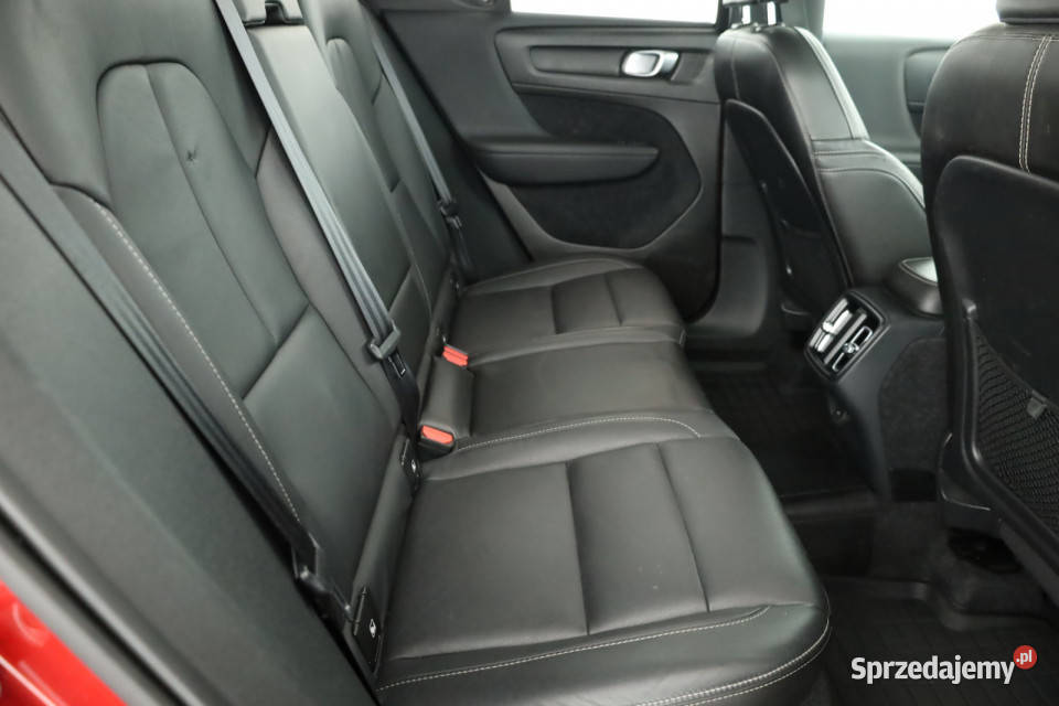Volvo XC40 D4 AWD pełny VAT Piaseczno