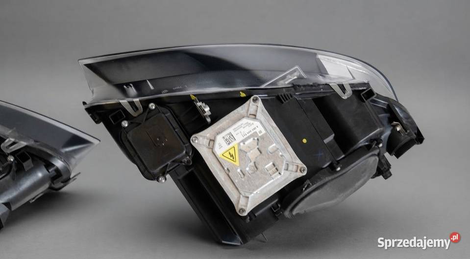 BMW E90 M3 E92 E93 M3 LAMPA LAMPY XENON SKRĘTNY Wieluń