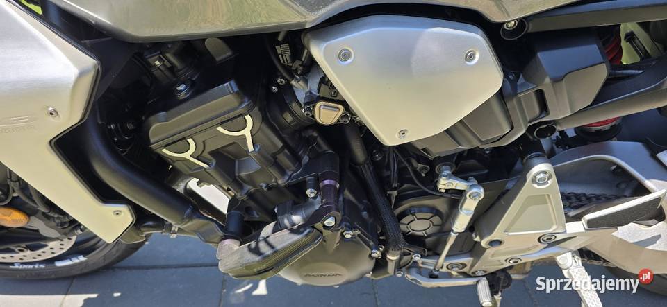 Honda cb1000r doinwestowana salon wielkopolskie Wierzyce sprzedam