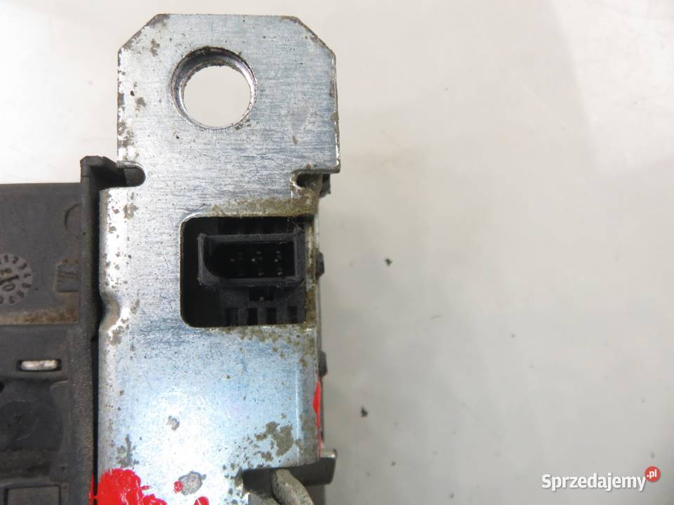 ZAMEK KLAPY SEAT LEON I IBIZA III 6L6827505A Zamki, wkładki i kluczyki