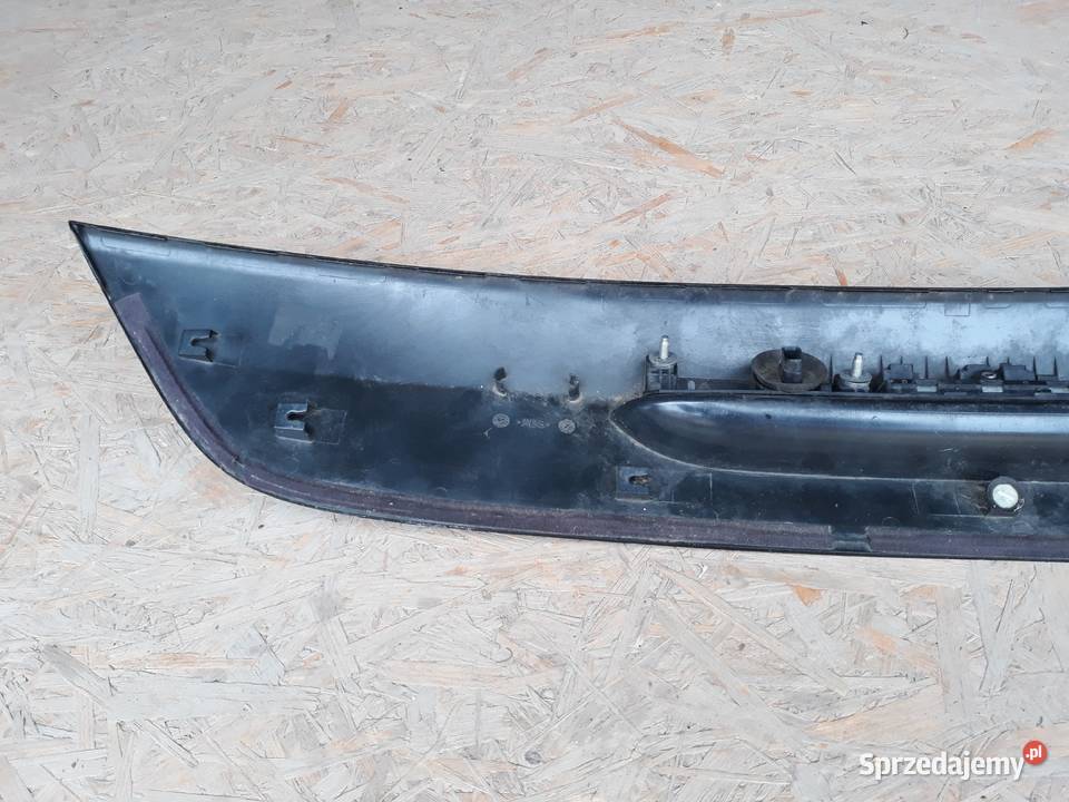 VOLVO V40 BLENDA KLAPY BAGAŻNIKA TYŁ TYLNA osobowe Zatom Stary