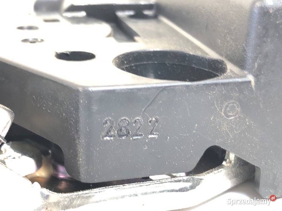 ZAMEK KLAPY TYŁ HONDA CIVIC IX SedanLimuzyna