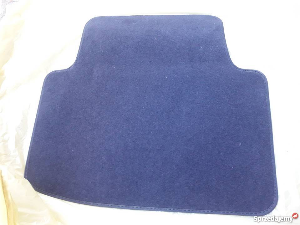VW Passat B8 dywanik tylny prawy NOWY welur Białystok