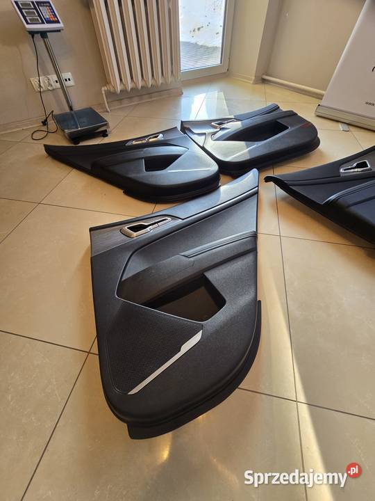 Komplety Wnętrze KIA SPORTAGE V NQ5 Kanapa Tunel Zaczernie