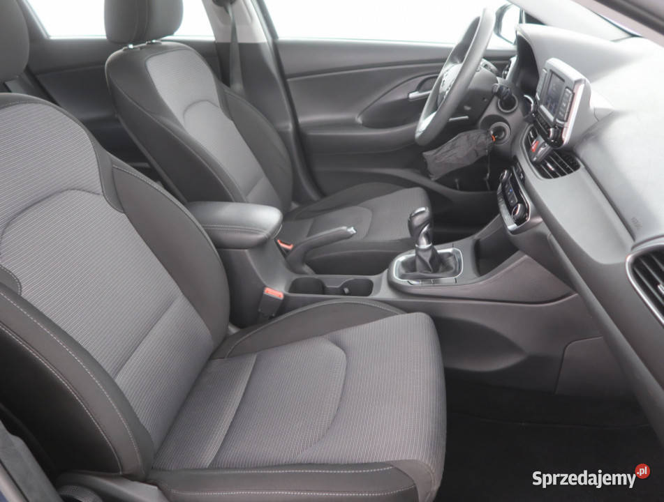 Hyundai i30 14 CVVT wspomaganie kierownicy