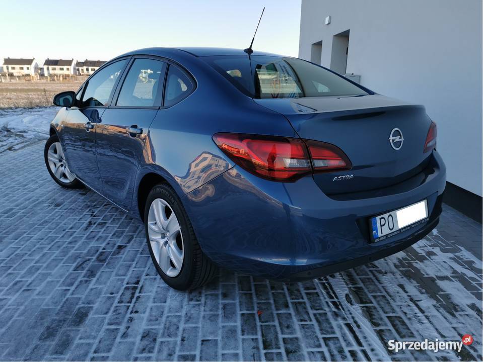 Opel Astra J 2013r 16 16V 115 SALON POLSKAstan Poznań
