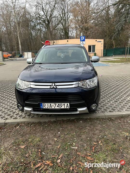 2014 Mitsubishi outlander Jarosław