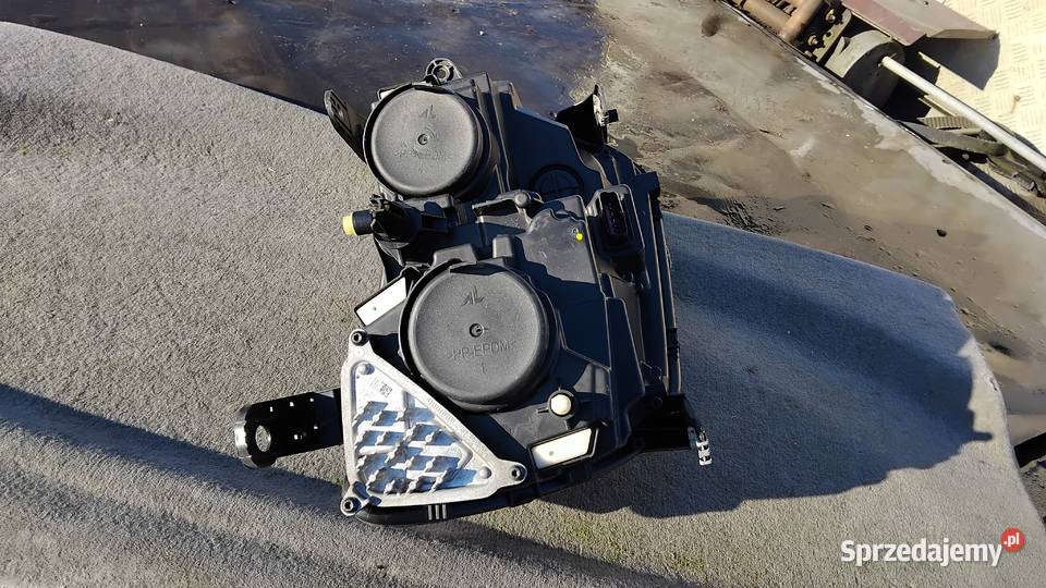 Dacia Duster II reflektor H7 LED nowy ORG EU KPL podkarpackie Mielec