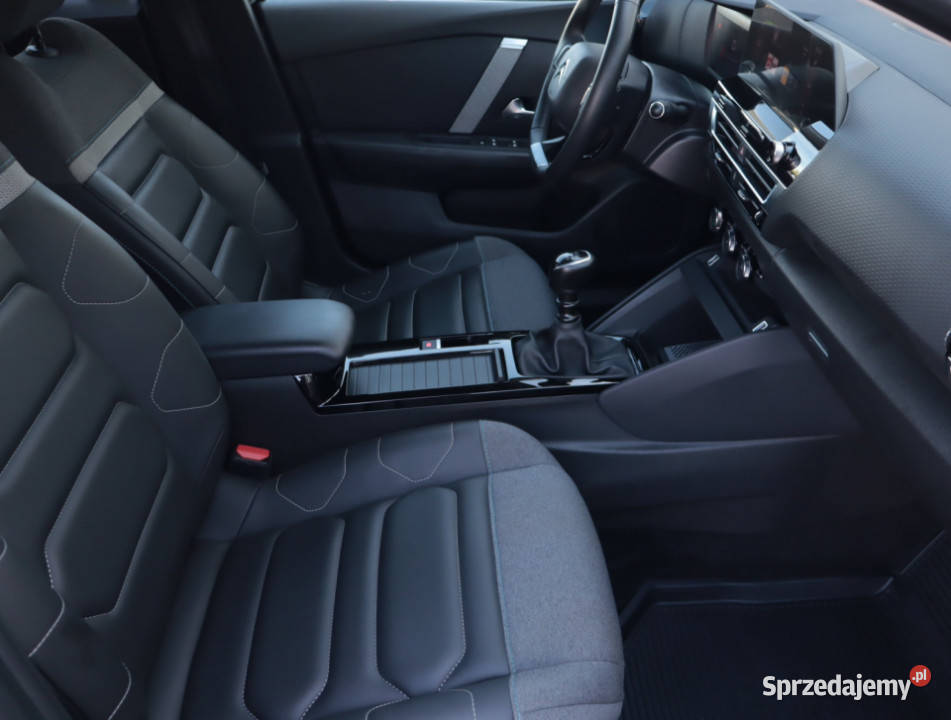 Citroen C4 12 PureTech nawigacja