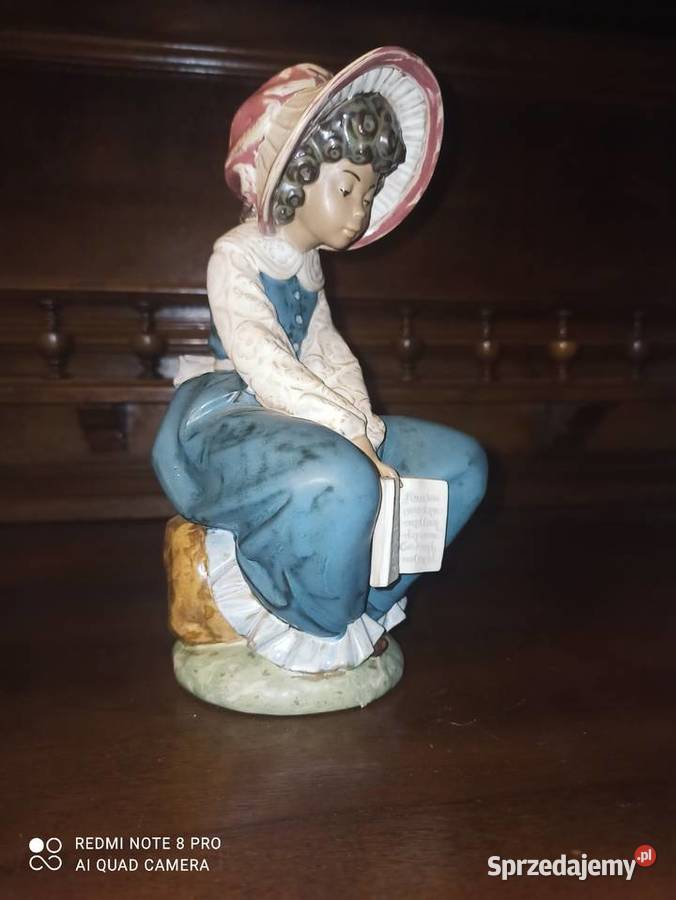 Figurka Dziewczynki z książką Ręcznie robiona Gdańsk
