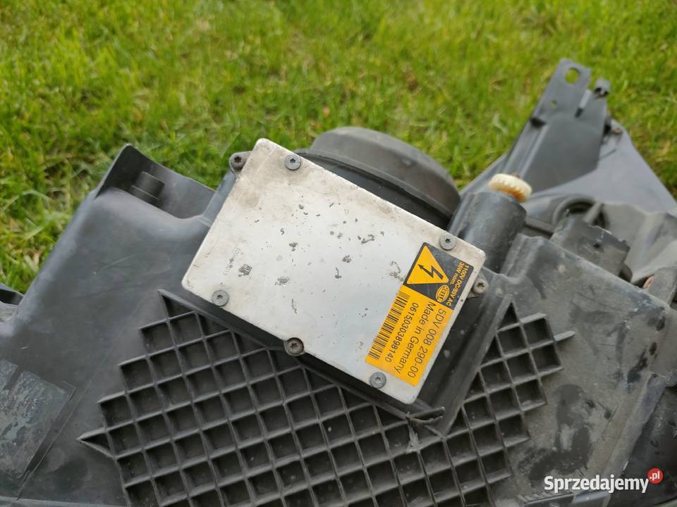 Espace IV prawalewa lampa przód XENON Swarzędz