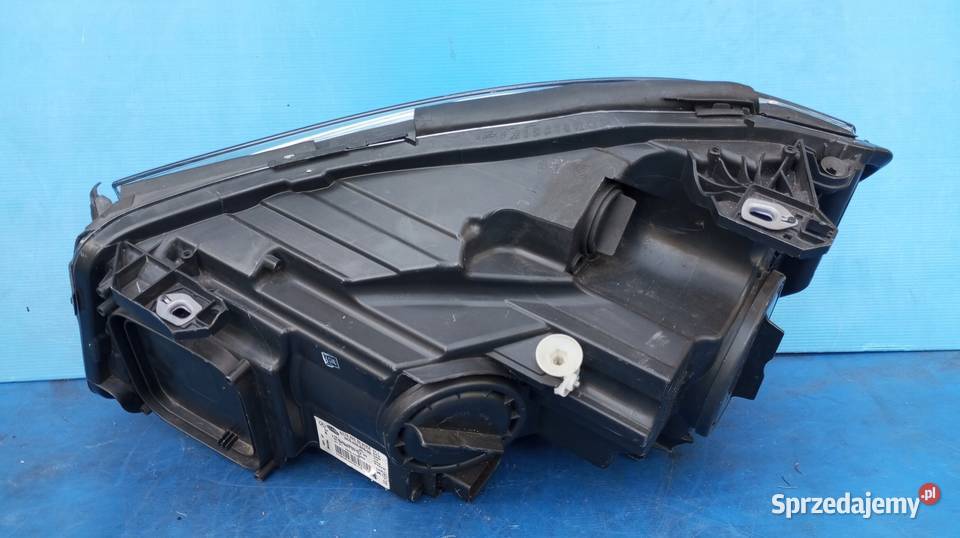 LAMPA REFLEKTOR PRAWY PRZÓD EU MERCEDES W176 A osobowe Lampy przednie Nowy Tomyśl