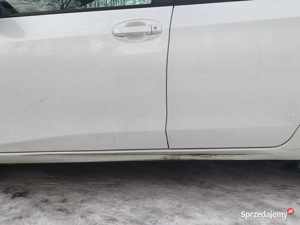 Sprzedam Toyotę Yaris 3 mazowieckie Izabelin C