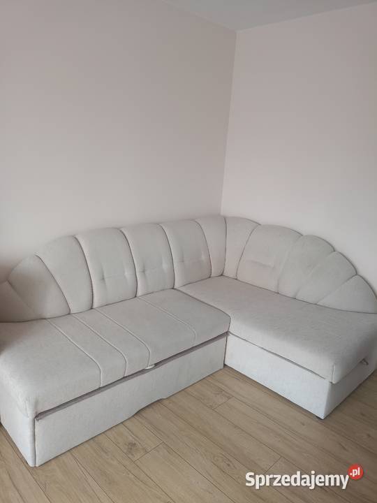 Sprzedam narożnik fotele i stolik Czermno-Kolonia sprzedam