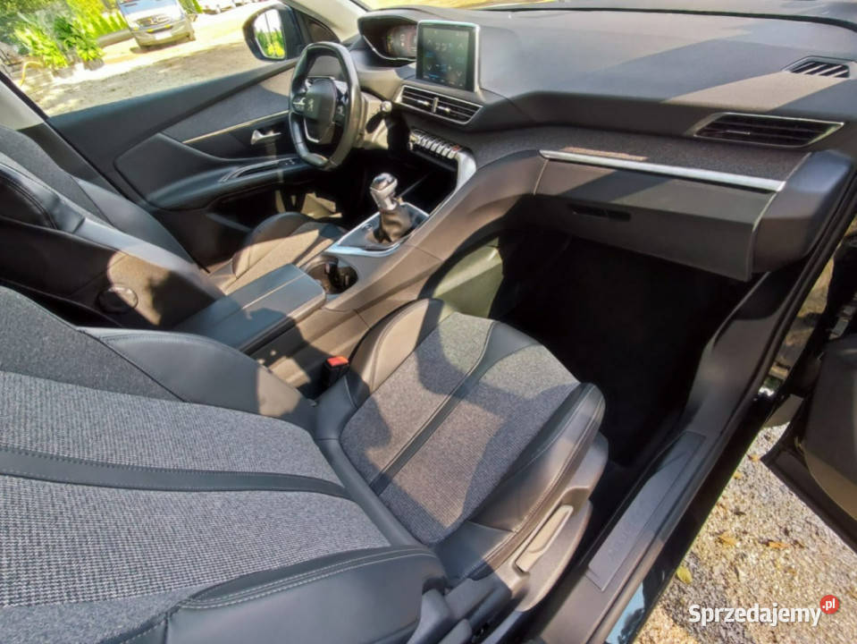 Peugeot 3008 P3008 II 2016 światła przeciwmgielne 3008 Pleszew