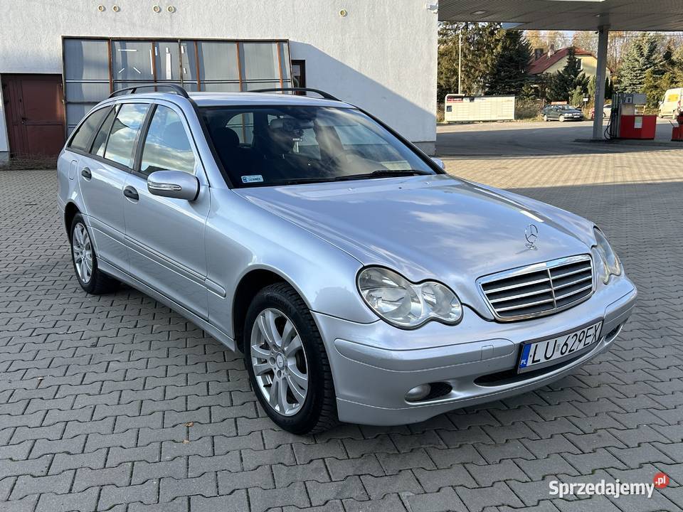 Mercedes CKlasaW203LIFT22 CDI srebrny Lubartów