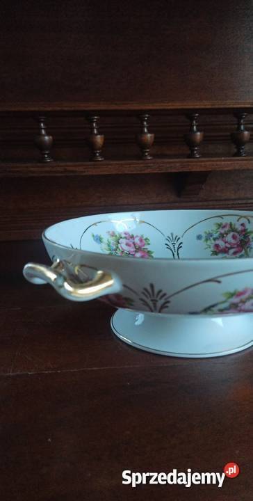 Patera różyczki w złotych kasetonach wewnątrz i Gdańsk