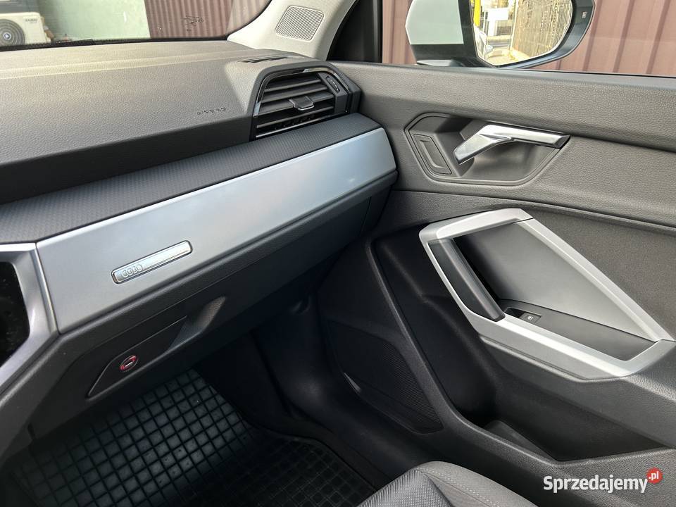 AUDI Q3 SLine 35 TFSI S tronic Silnik 15 TSI Rok produkcji 2021 Warszawa