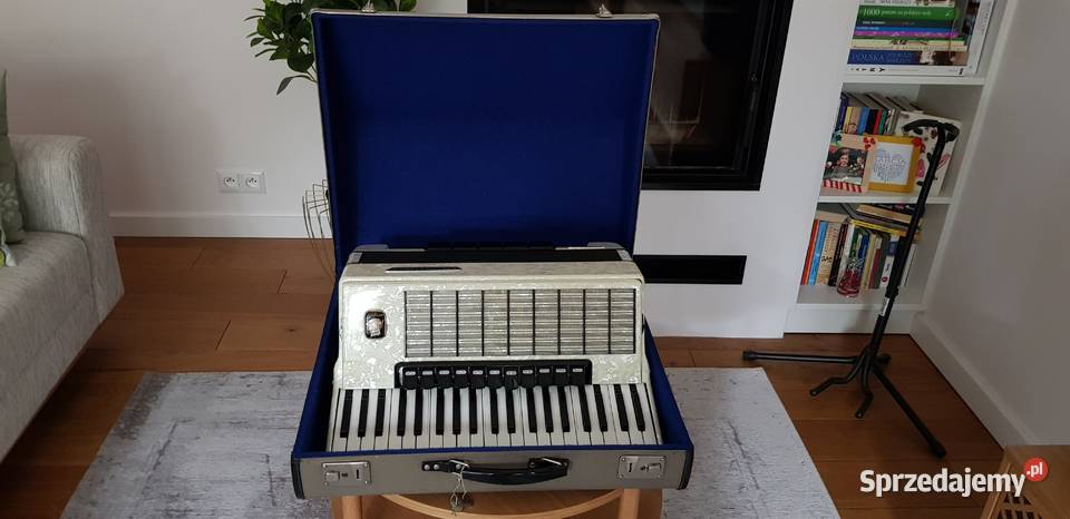 Akordeon Weltmeister 120 Stella Józefosław