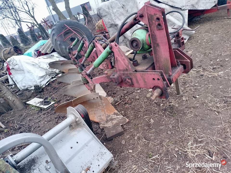 Pług Grudziądz atlas 4 skibowy nieuszkodzony